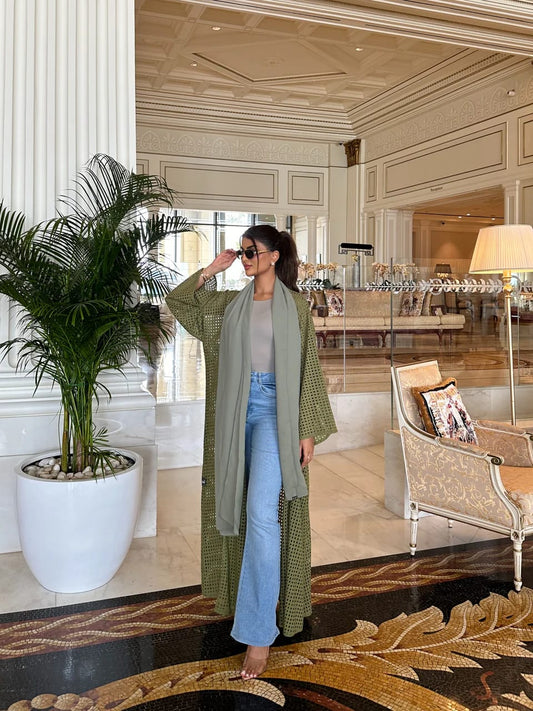 Abaya (Modesty with class)